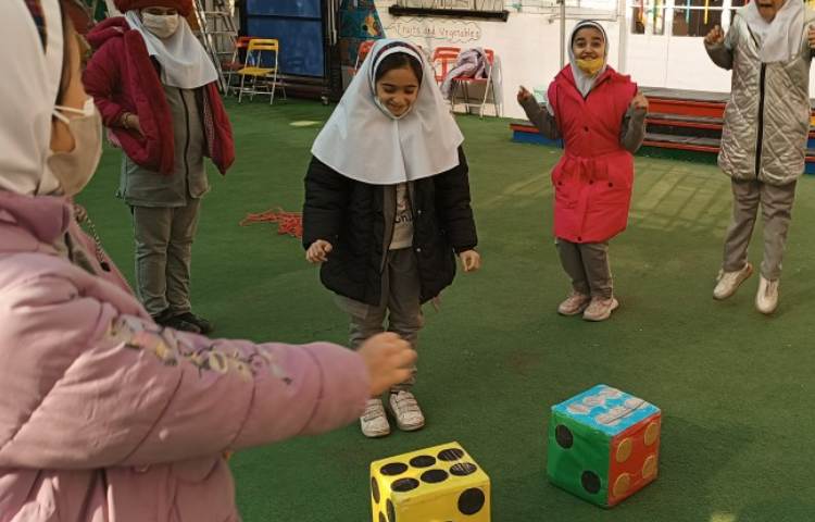 کلاس بدون دیوار، ریاضی 6