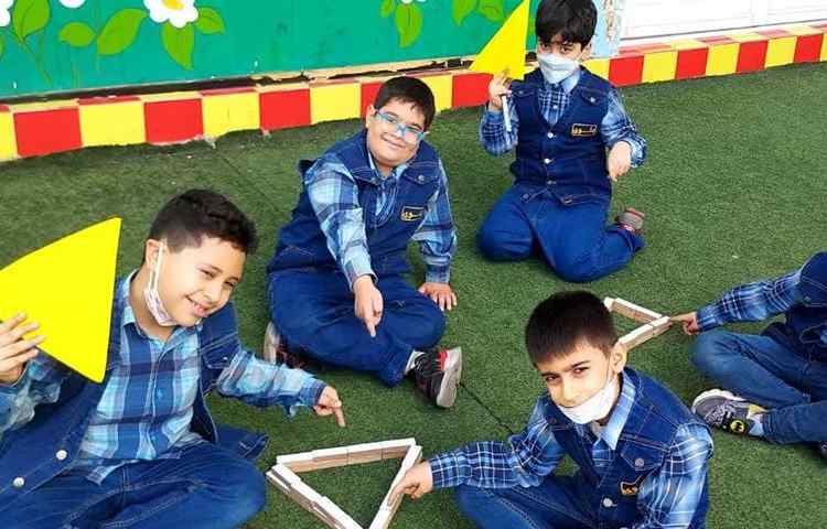 کلاس بدون دیوار (ساخت اشکال هندسی ) 1