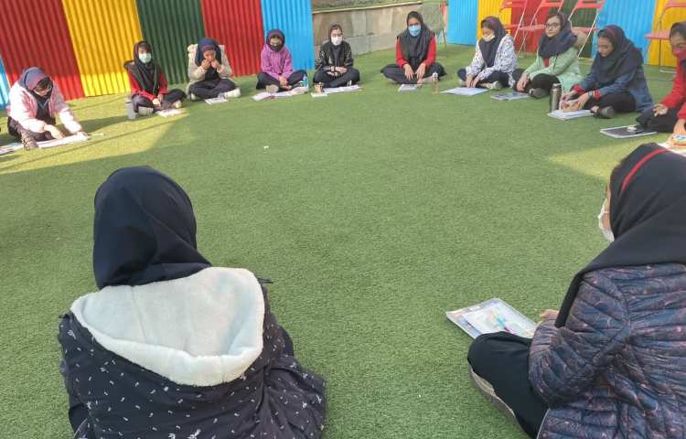 کلاس بدون دیوار علوم 1