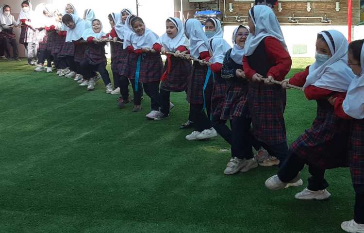 کلاس بدون دیوار ، فارسی 1