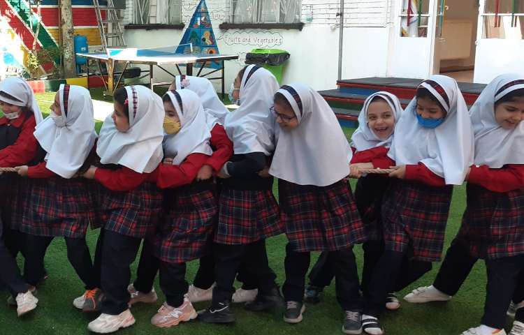 کلاس بدون دیوار ، فارسی 2