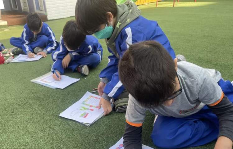 کلاس بدون دیوار (یادگیری نشانه ر نوشتن نام مادر ) 7