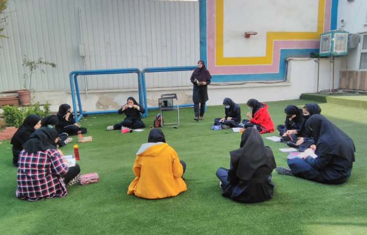 کلاس ترکیبی حضوری، مجازی بدون دیوار 3