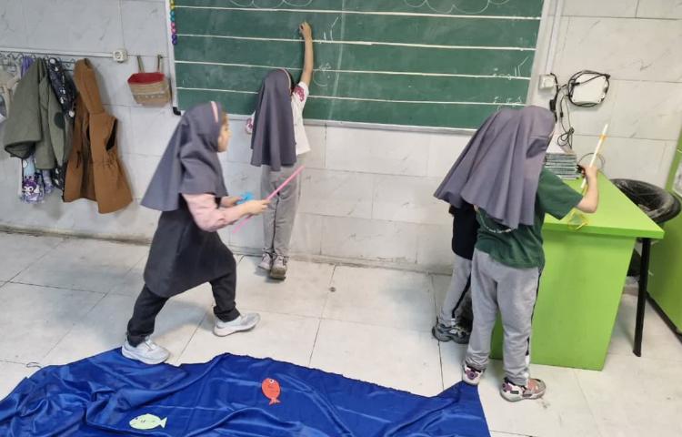 کلاس تلفیقی (علوم،‌فارسی،‌ریاضی) 7