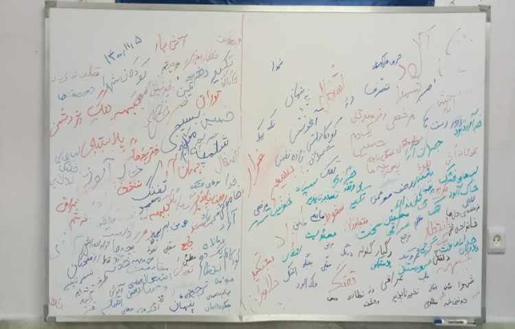 کلاس حضوری املا همراه با دانش آموزان 3