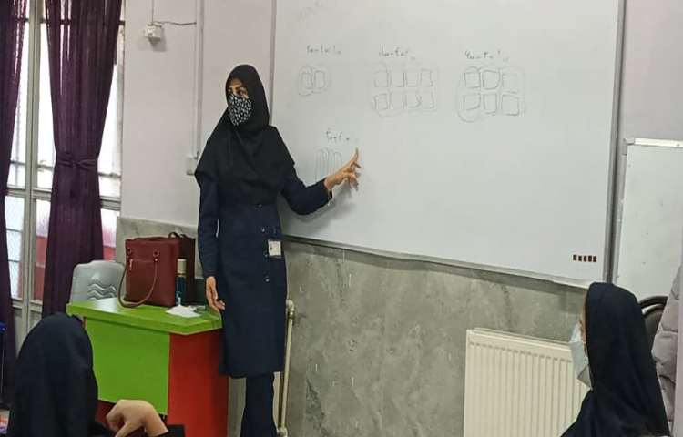 کلاس حضوری همراه بادانش آموزان