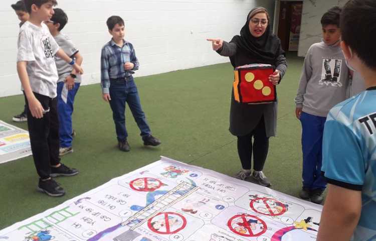 کلاس خلاق زبان پایه ششم دبستان 3