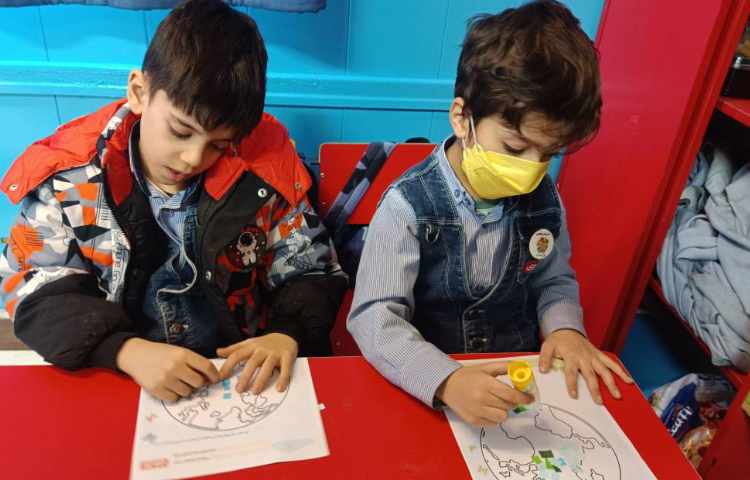 کلاس دستان توانا موضوع تکه چسبانی کره زمین 1