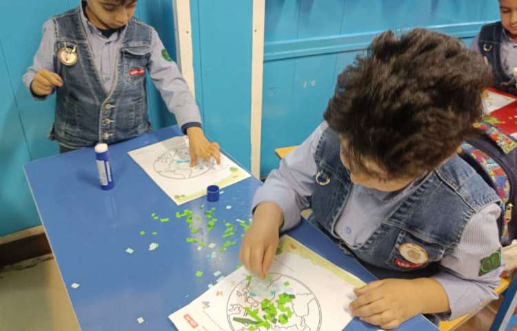 کلاس دستان توانا موضوع تکه چسبانی کره زمین 7