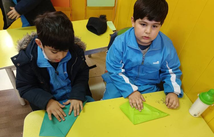 :کلاس دستان توانمند، اریگامی اِ آغاز اِژدها 1