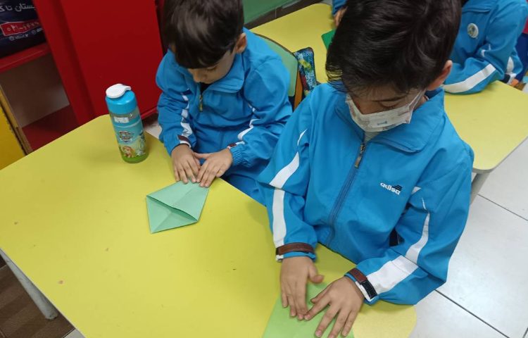 :کلاس دستان توانمند، اریگامی اِ آغاز اِژدها 4