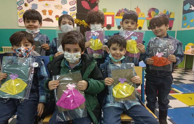 :کلاس دستان توانمند، دست ورزی و هدیه برای مادر 2