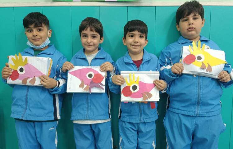 :کلاس دستان توانمند، کاردستی طوطی 3