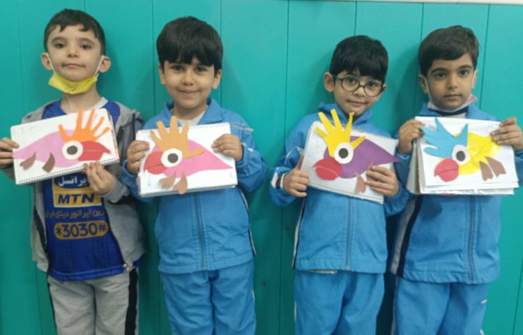 :کلاس دستان توانمند، کاردستی طوطی 4