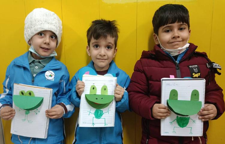 :کلاس دستان توانمند، کاردستی قورباغه 4