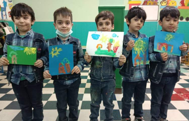 :کلاس دنیای رنگی من، نقاشی یک روز آفتابی با استفاده از رنگ انگشتی 2