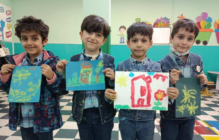 :کلاس دنیای رنگی من، نقاشی یک روز آفتابی با استفاده از رنگ انگشتی