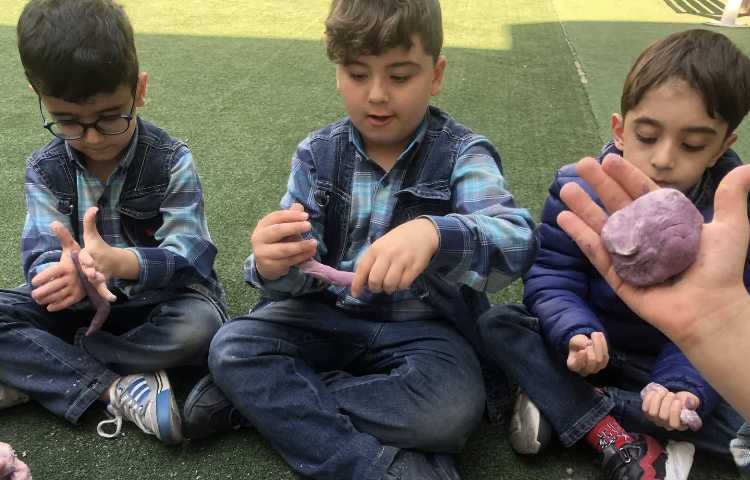 کلاس دنیای رنگی 3