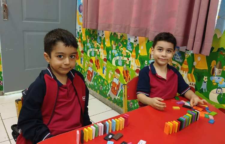 کلاس دومینو و ساخت خط صاف 5