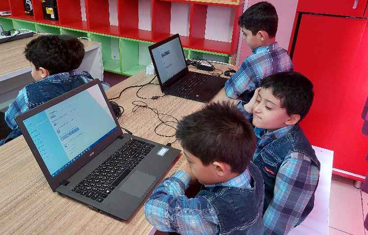 :کلاس رایانه،آموزش تغییر عکس پس زمینه 11