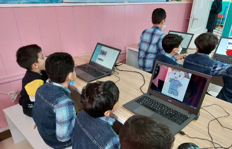 :کلاس رایانه،آموزش تغییر عکس پس زمینه 12