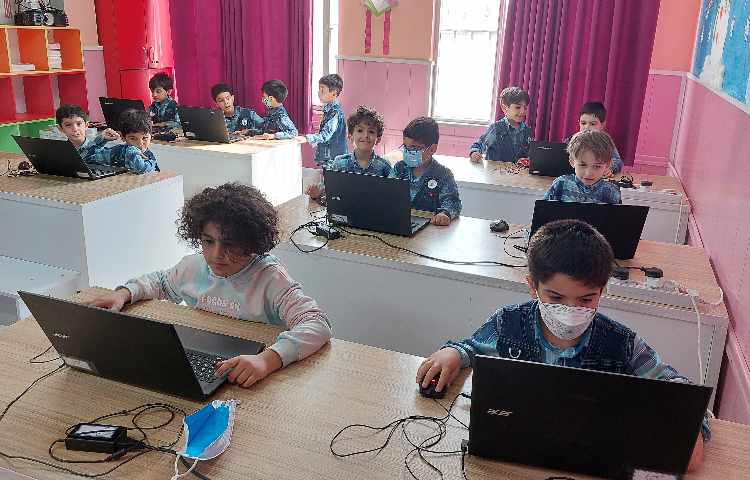 :کلاس رایانه،آموزش تغییر عکس پس زمینه 13