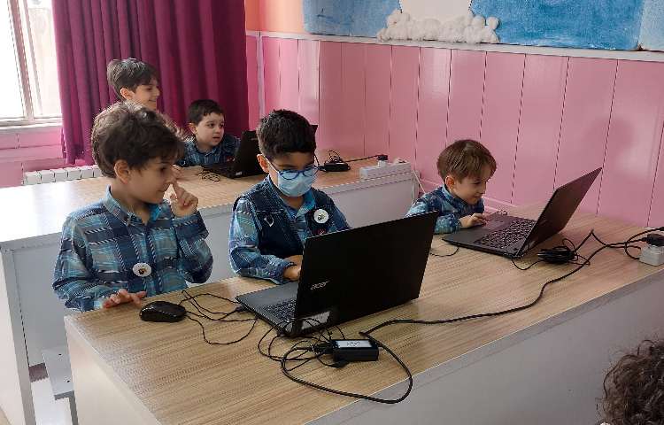 :کلاس رایانه،آموزش تغییر عکس پس زمینه 15