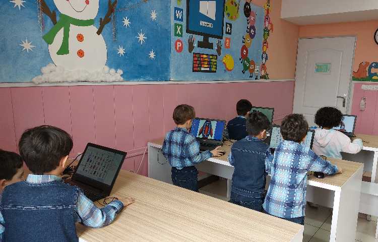 :کلاس رایانه،آموزش تغییر عکس پس زمینه 17