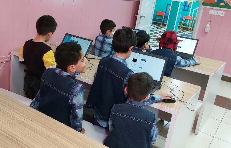 :کلاس رایانه،آموزش تغییر عکس پس زمینه 9