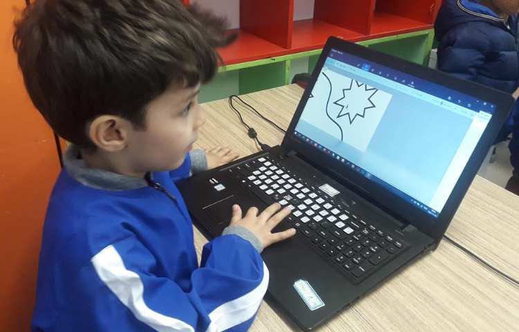 کلاس رایانه (آشنایی با برنامه پینت) 4