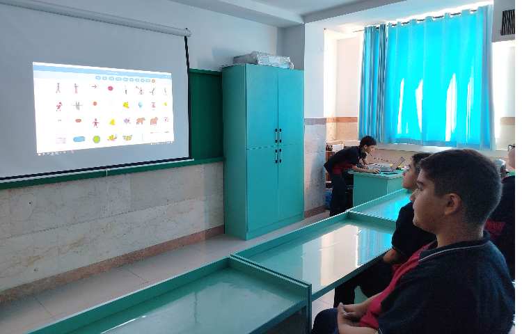 کلاس رایانه آموزش اسکرچ پایه پنجم 2