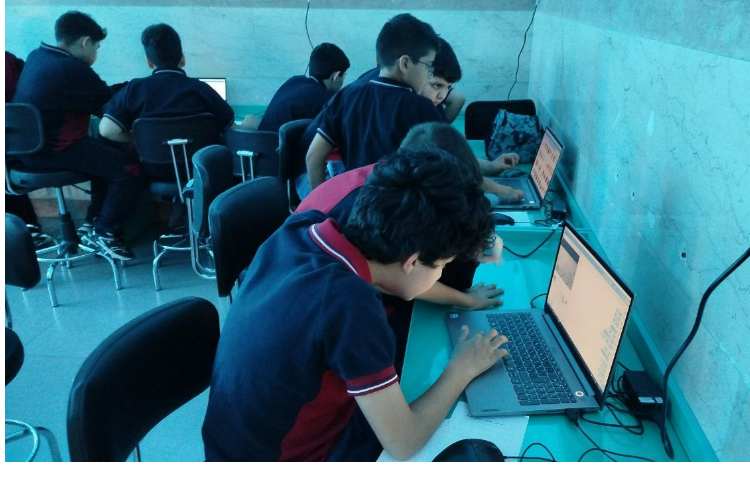 کلاس رایانه : آموزش اسکرچ 11