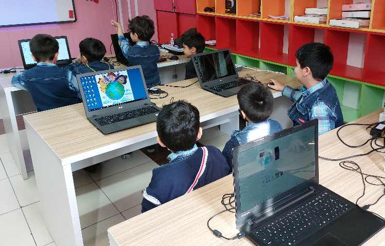 :کلاس رایانه، آموزش تنظیم محافظ صفحه نمایش، کلاس انگور 4