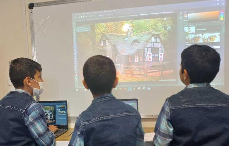 کلاس رایانه -پایه چهارم و پنجم 6