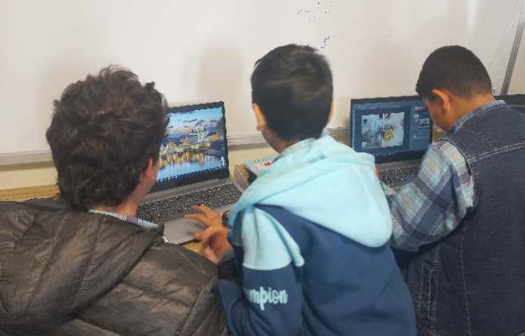 کلاس رایانه -پایه چهارم و پنجم 8