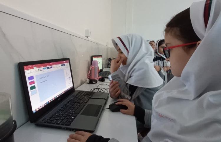 کلاس رایانه 2