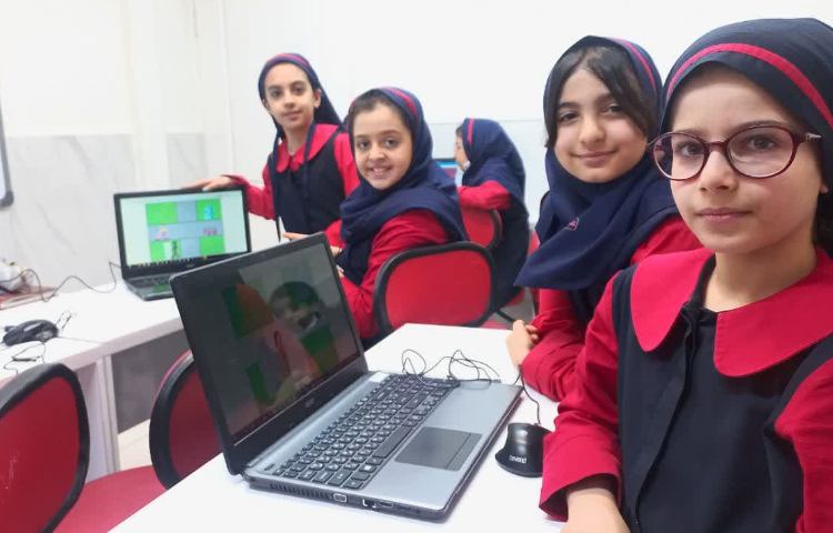 کلاس رایانه 4