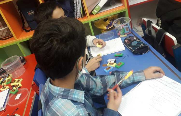 کلاس رباتیک (آشنایی با مقاومت ها رنگی ) 5