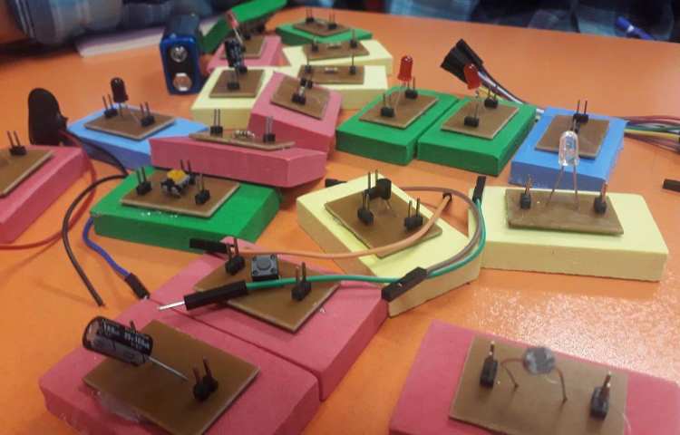 کلاس رباتیک (آشنایی با مقاومت ها رنگی ) 5