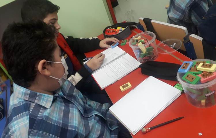 کلاس رباتیک (آشنایی با مقاومت ها رنگی ) 7