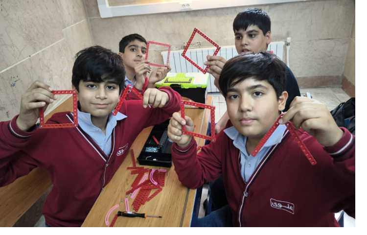 کلاس رباتیک ششم 2 1