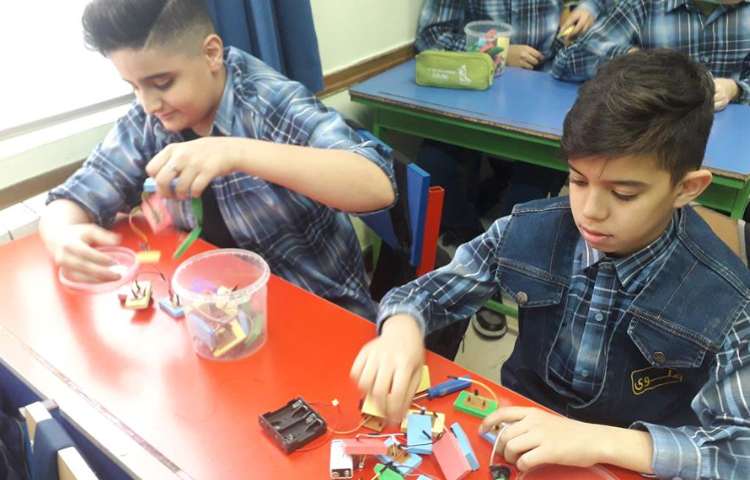 کلاس ریاتیک (ساخت مدار)پایه ششم دبستان 2