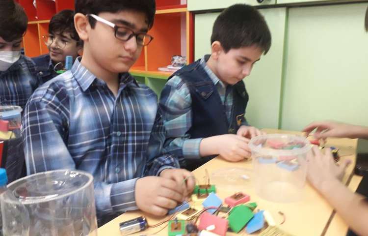 کلاس ریاتیک (ساخت مدار)پایه ششم دبستان