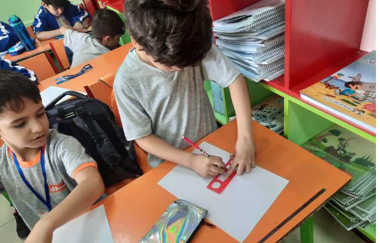 کلاس ریاضی کار با خط کش 2