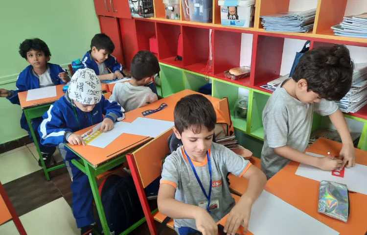 کلاس ریاضی کار با خط کش 4