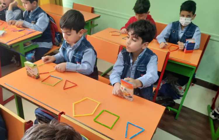 کلاس ریاضی کار با چینه 1