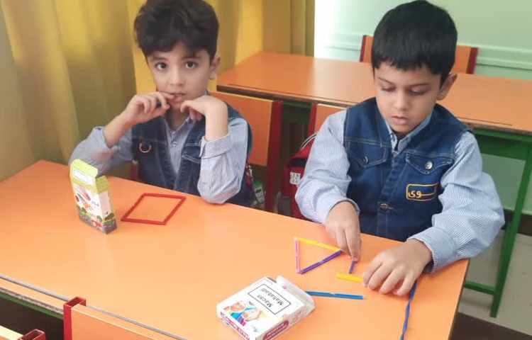 کلاس ریاضی کار با چینه