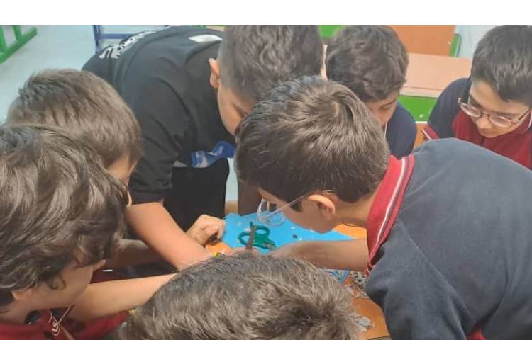 کلاس زبان انجام کاردستی اصفهان 2