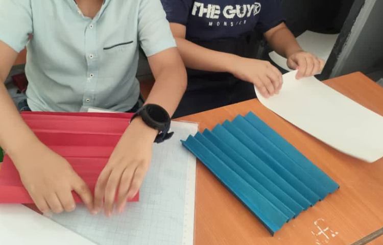 کلاس زبان پروژه ی مربوط به ساخت پرچم ایتالیا و فرانسه