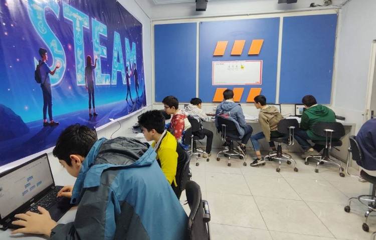 کلاس سایت و کامپیوتر پایه هشتم 3